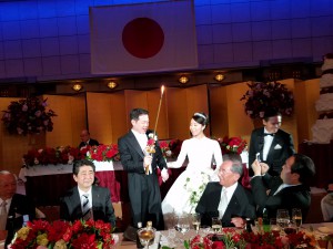 新谷正義議員結婚式